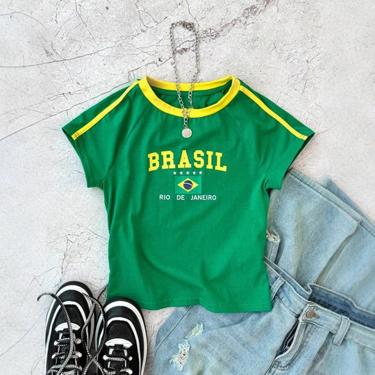Damen T-Shirt mit kreativem Brasilien-Design und körperbetontem Schnitt Shopnory