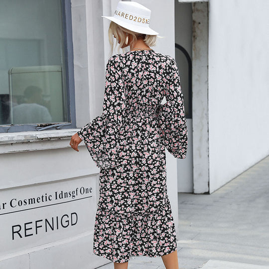 Damen Midikleid im Chiffon‑Look mit floralem Print, V‑Ausschnitt, Glockenärmeln und Stufenvolant Shop Nory