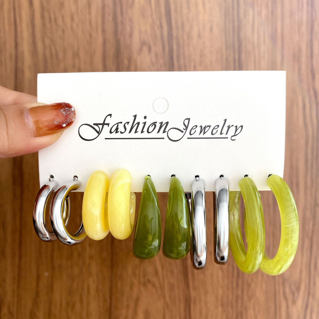 Damen Ohrstecker Set mit eleganten Perlen- und Metallakzenten Shop Nory