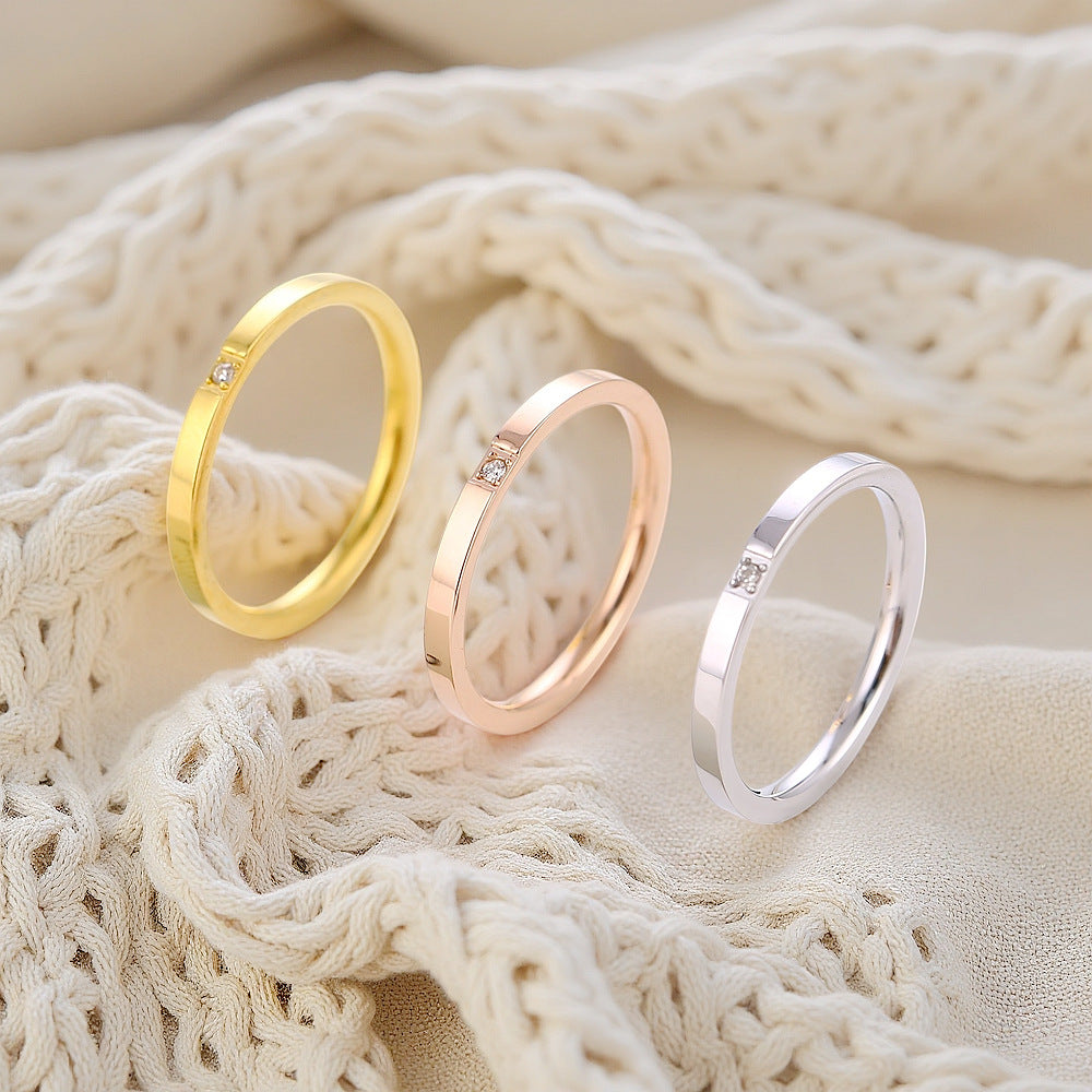 Damen Ring mit elegantem, minimalistischem Design und funkelndem Zirkonia Shop Nory