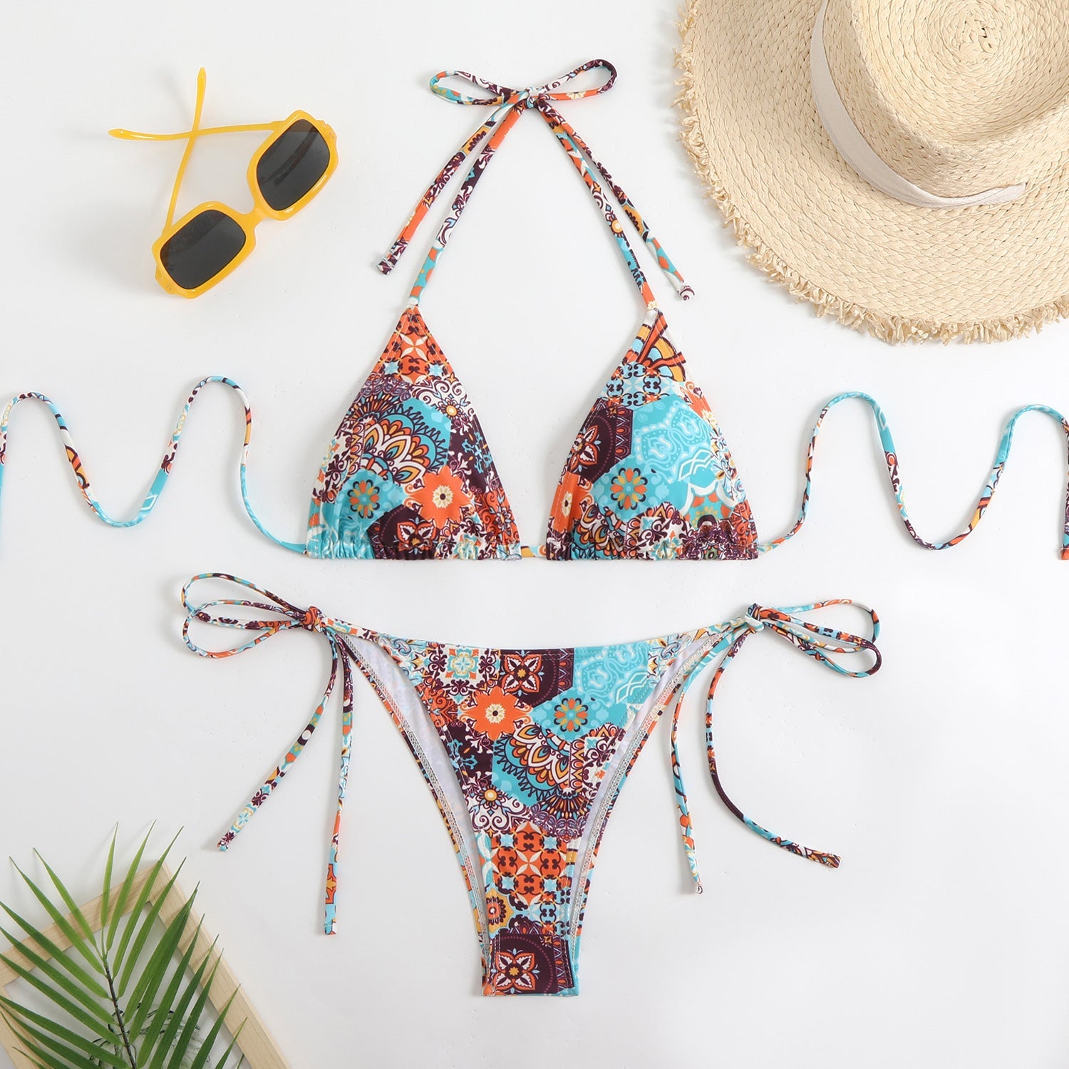 Damen Triangel-Bikini-Set mit verspieltem Blumenmuster und feinen BindShopnoryändern