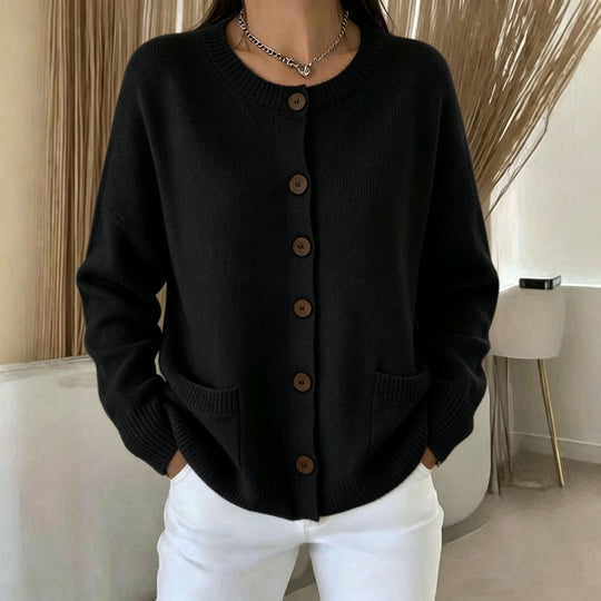 Damen Knopf-Cardigan mit Rundhals, aufgesetzten Taschen und Raglanärmeln Shop Nory