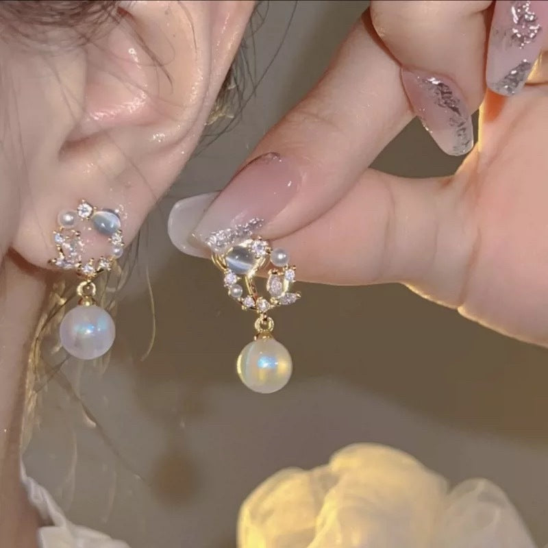 Damen Ohrstecker mit luxuriösem Perlenanhänger und funkelnden Zirkonia Shop Nory