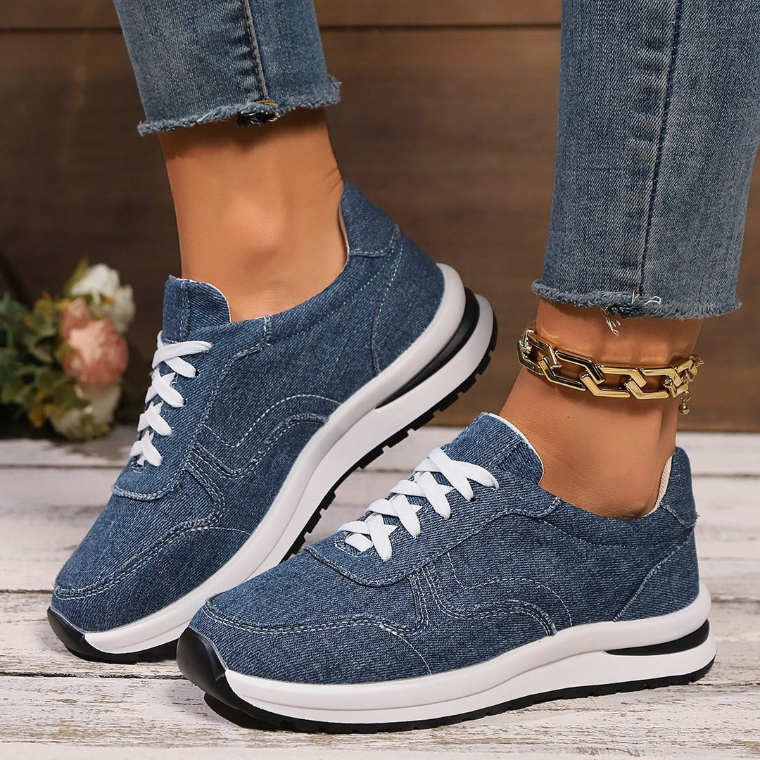 Damen Leichter Canvas‑Sneaker mit gepolstertem Komfortfußbett und profilierter Laufsohle Shop Nory