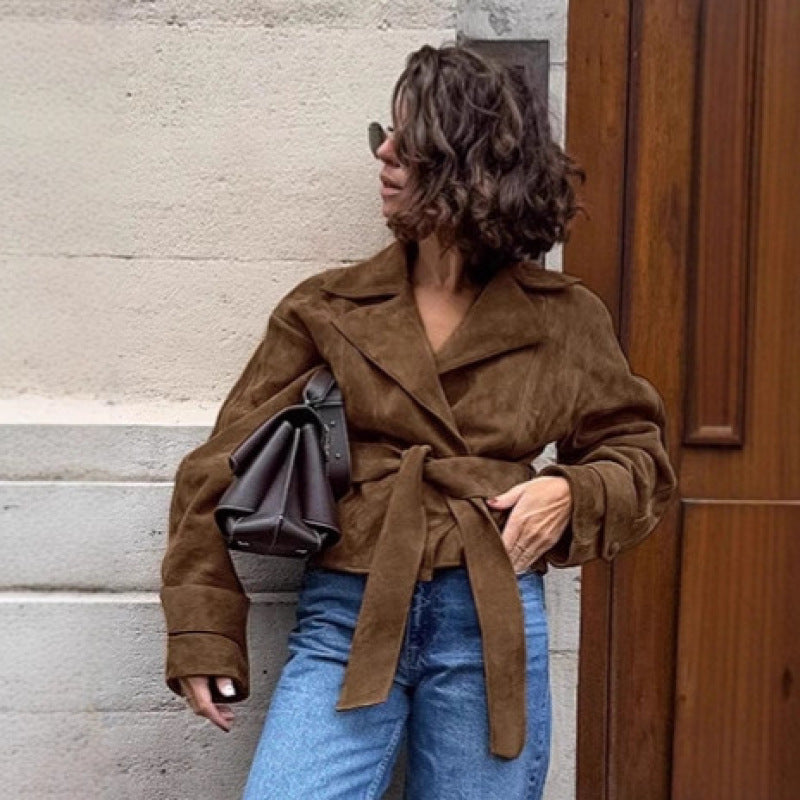 Damen Taillierte Wildleder‑Optik Kurzjacke mit Wickelgürtel und langen Manschetten Shop Nory