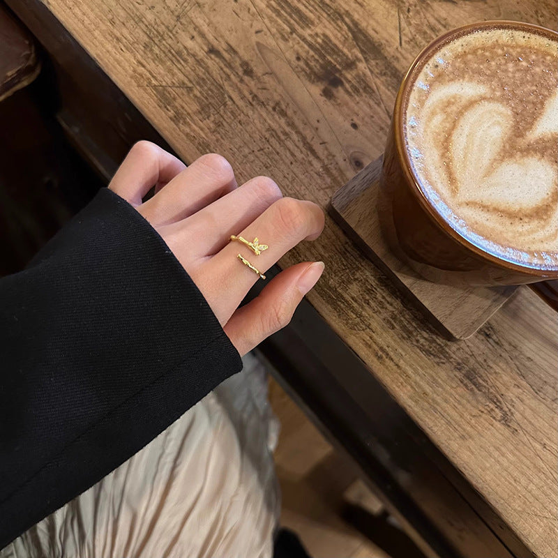 Damen zierlicher Ring mit Bambus-Design und funkelnden Elementen Shop Nory