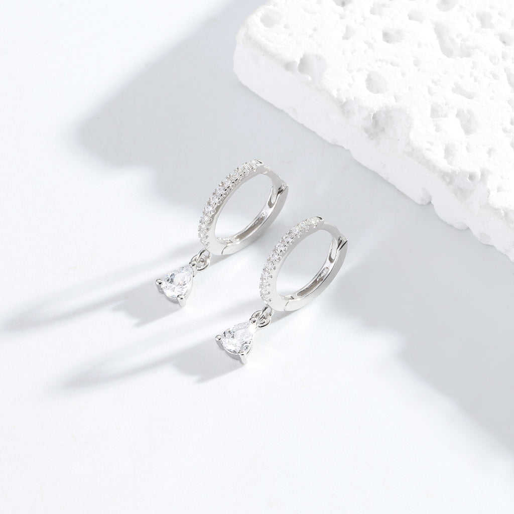 Damen Creolenohrringe mit funkelnden Aqua-Zirkon-Anhängern Shop Nory