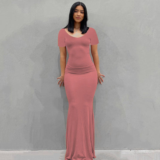 Damen Körperbetontes Maxi‑Jerseykleid mit taillierter Drapierung, langen Ärmeln und ausgestelltem Saum Shop Nory