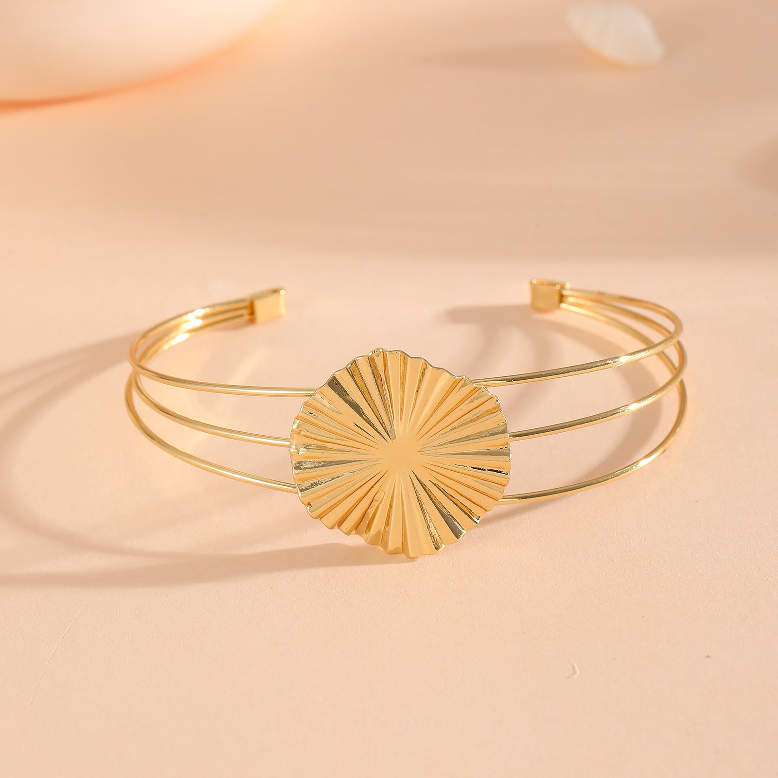Damen Armreif mit kunstvollem Schleifendesign Shop Nory