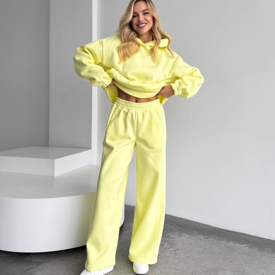 Damen Oversize Loungewear-Set aus schwerem Sweat mit Kapuzenpullover und weitem hochgeschnittenem Jogger Shop Nory