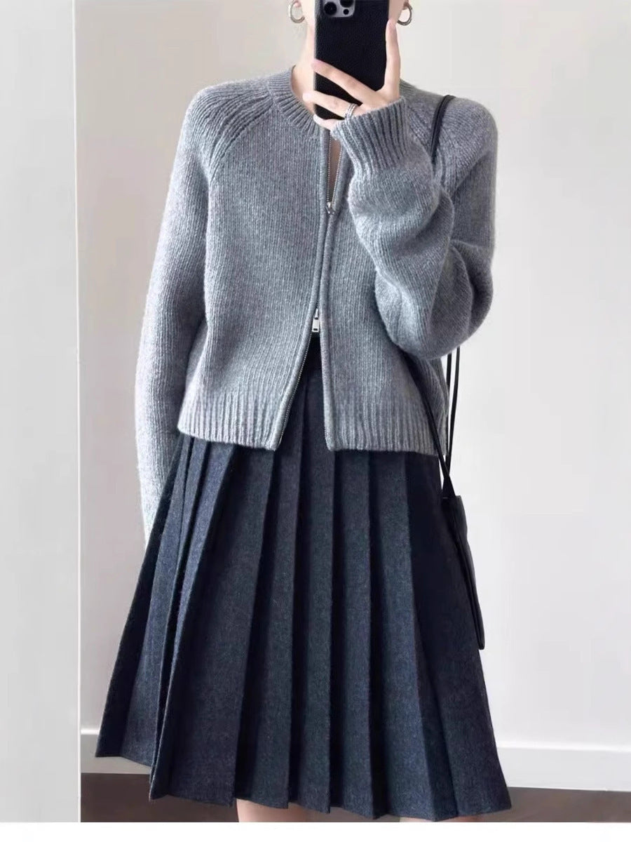 Damen Kurzjacke aus softem Feinstrick mit durchgehendem Reißverschluss und geripptem Saum Shop Nory
