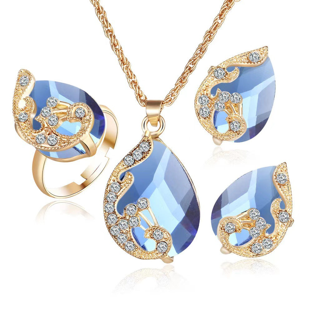 Tropfen facettiertes Kristall Anhänger Halskette Ring und Stud Ohrringe Set