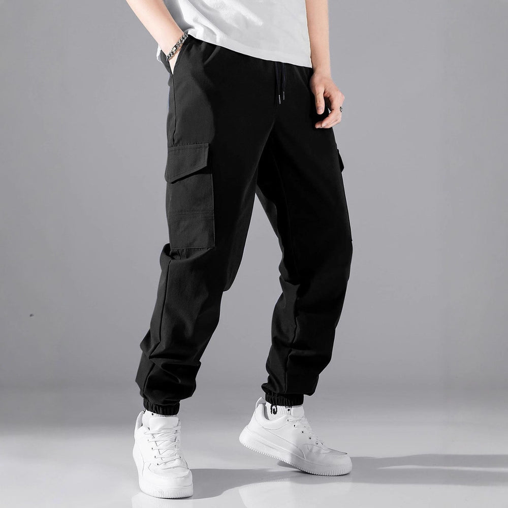 Herren Technische Cargo-Jogginghose im Utility‑Stil mit Klappentaschen & elastischen Knöchelbündchen Shop Nory