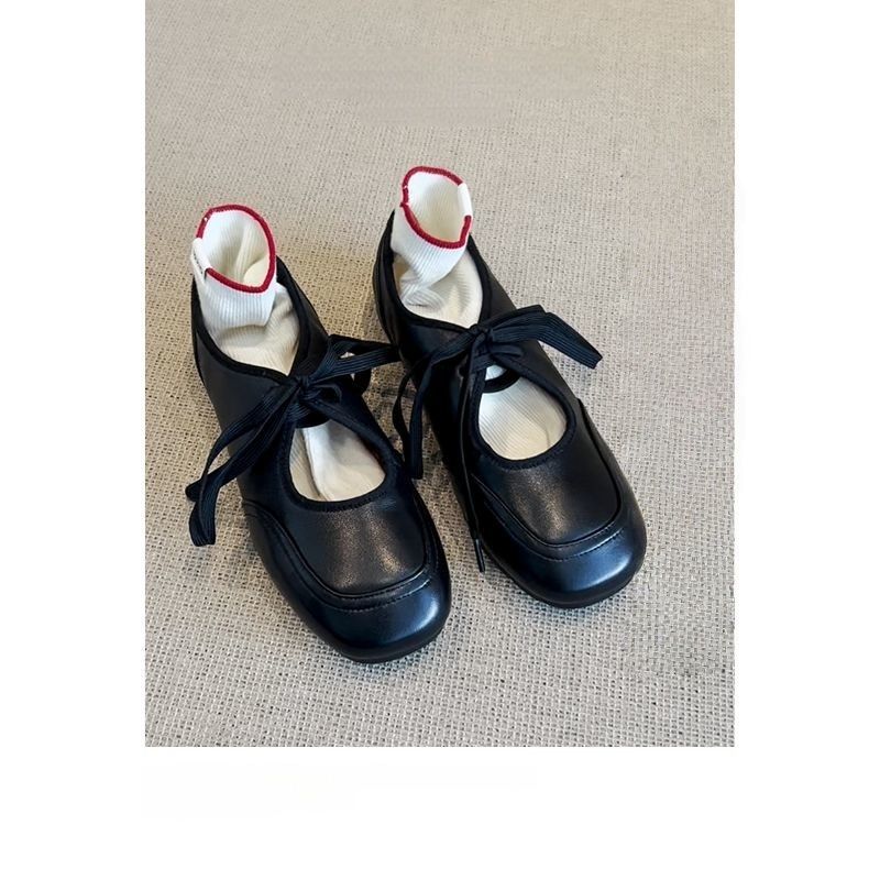 Damen Bequeme Schnürer im Retro‑Ballerina‑Look mit verstecktem Keil und Komfortfußbett Shop Nory