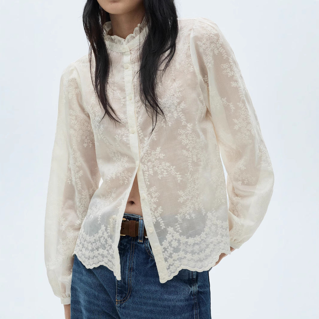 Damen Transparente Stickerei‑Bluse mit Stehkragen, Volumenärmeln und gewelltem Saum Shop Nory
