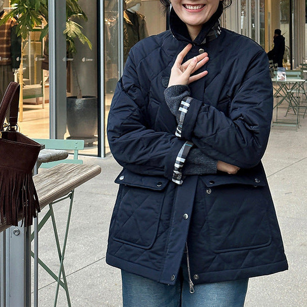 Damen Modische Steppjacke mit hochgeschlossenem Kragen und großen Taschen Shop Nory