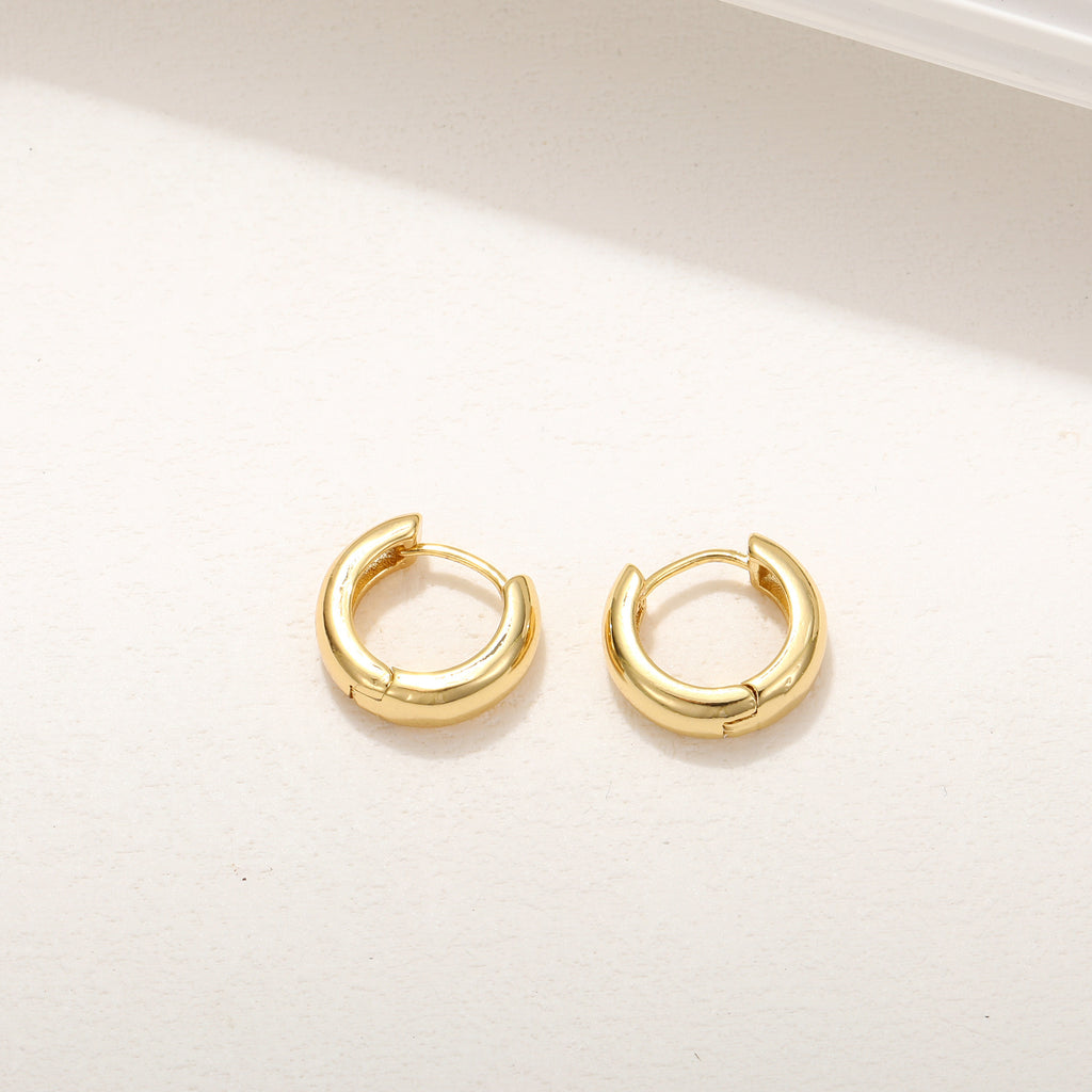 Damen Ohrringe-Set mit vielseitigen Formen und eleganter Goldverzierung Shop Nory