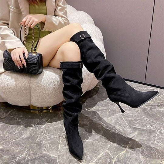 Damen Kniehohe Stiefel mit gerafftem Schaft, spitzer Zehenpartie und schmalem Stiletto Shop Nory