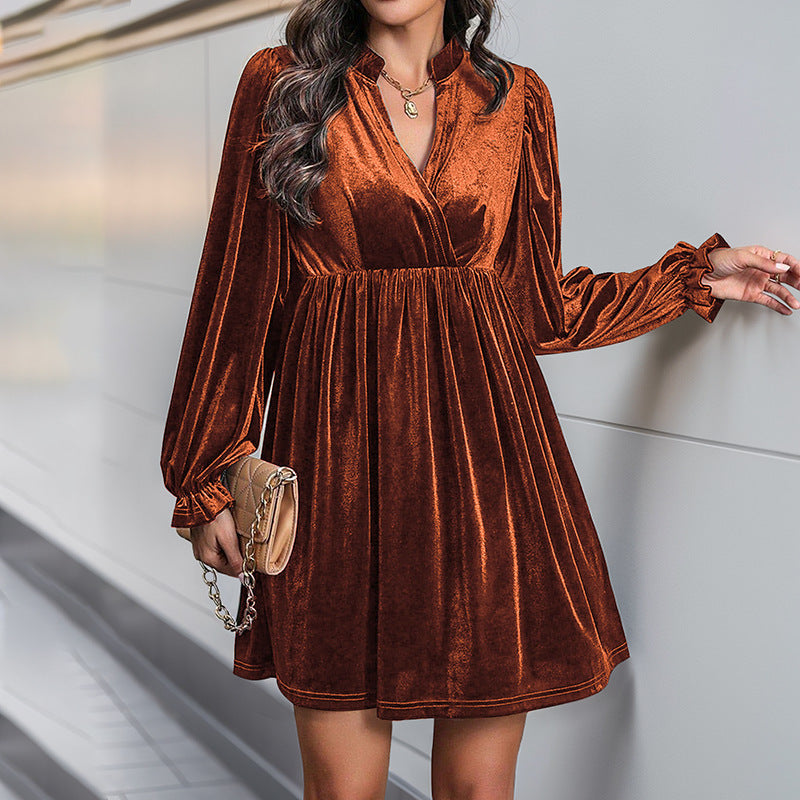 Damen Festliches Samt-Minikleid mit Wickel‑V-Ausschnitt, taillierter Raffung und voluminösen Ballonärmeln Shop Nory
