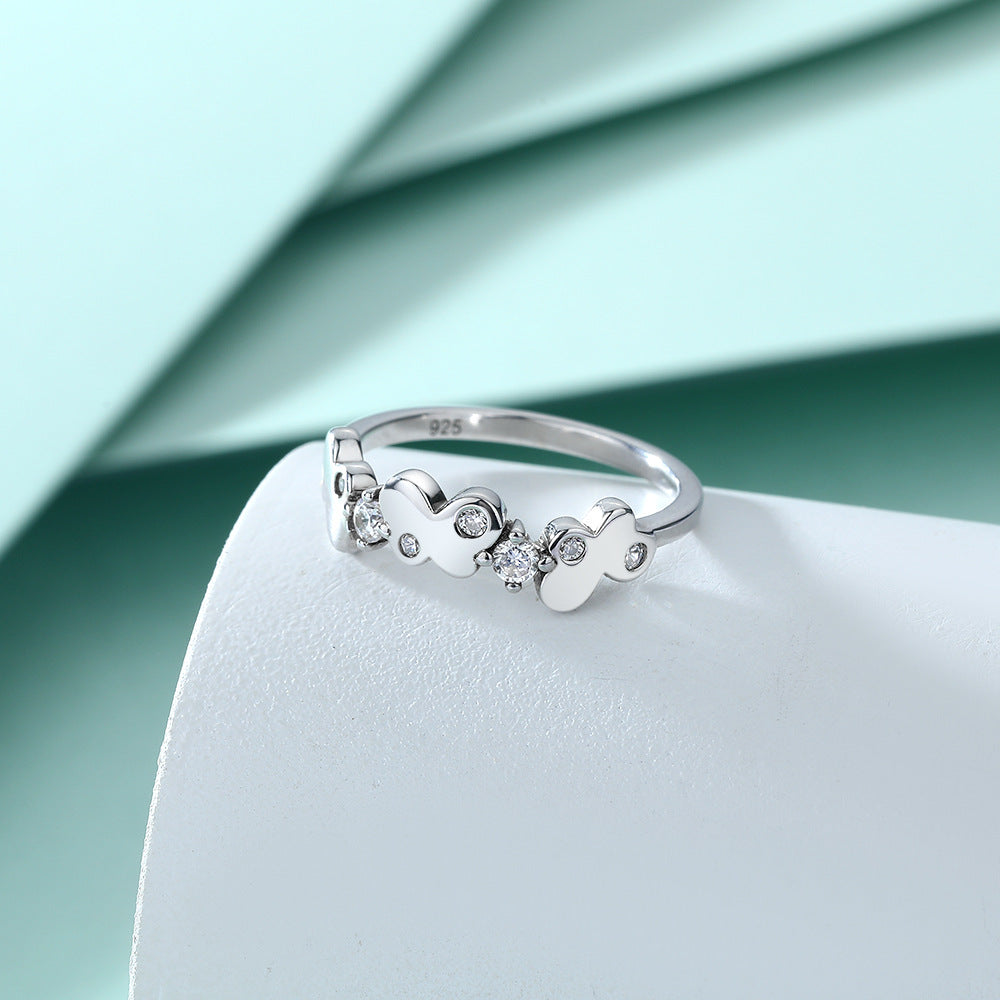 Damen Ring mit floralem Design und funkelnden Zirkonia Shop Nory