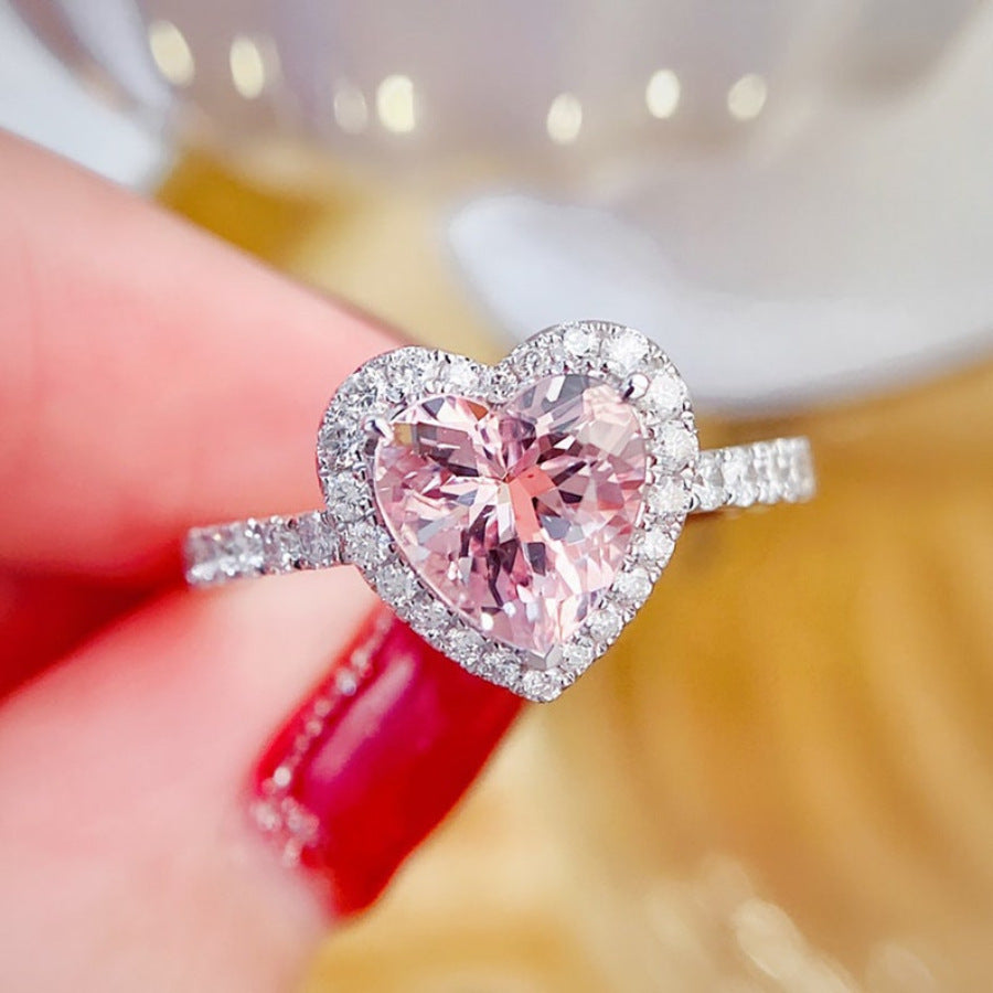 Damen Schmuckring mit herzförmigem Design und funkelndem Zirkonia Shop Nory