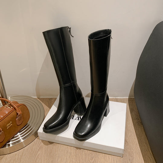 Damen Kniehohe Glattleder-Stiefel mit skulpturalem Blockabsatz und Rückenreißverschluss Shop Nory