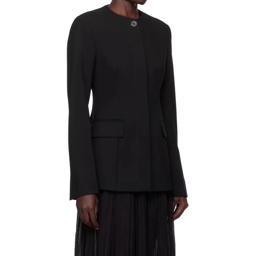 Damen taillierter Einreiher-Blazer mit Rundhalsausschnitt, verdeckter Knopfleiste und Pattentaschen Shop Nory