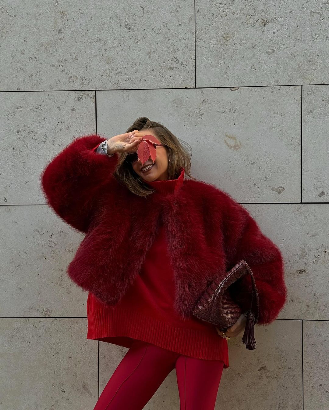 Damen Kurz geschnittene Shaggy-Faux-Fur Jacke mit kastiger Silhouette und extraweichem Hochflor Shop Nory