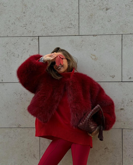 Damen Kurz geschnittene Shaggy-Faux-Fur Jacke mit kastiger Silhouette und extraweichem Hochflor Shop Nory