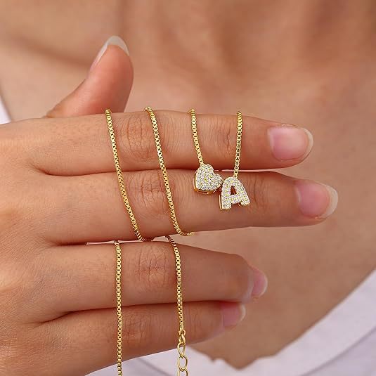 Damen Halskette mit herzförmigem und personalisiertem Anhänger Shop Nory