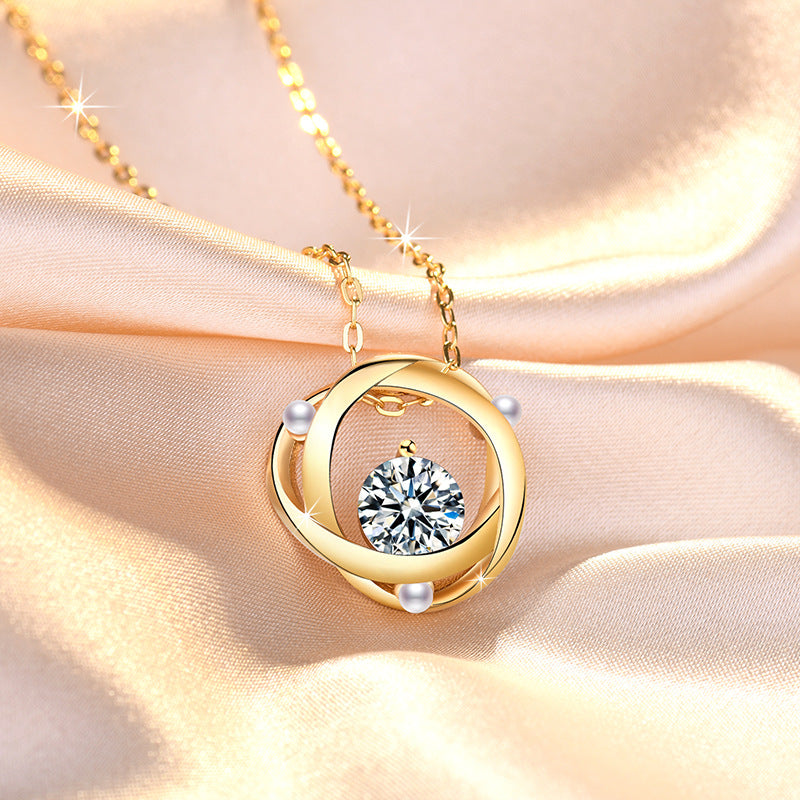 Damen Halskette mit funkelndem Zirkonia-Anhänger und stilvollem Golddesign Shop Nory