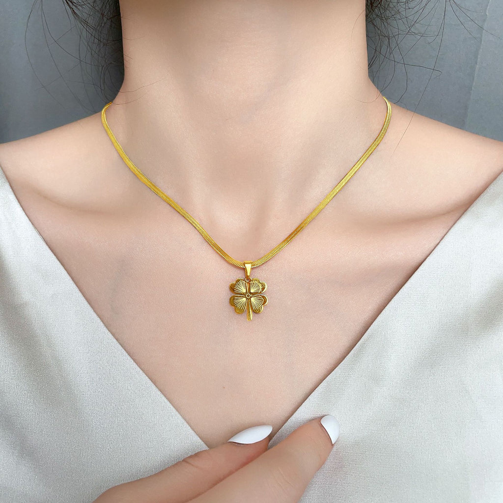 Damen elegantes Halskette mit glücksbringendem Kleeblatt-Anhänger Shop Nory