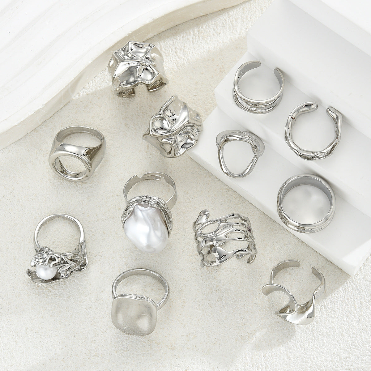Damen modisches Ring-Set mit einzigartigen und modernen Designs Shop Nory