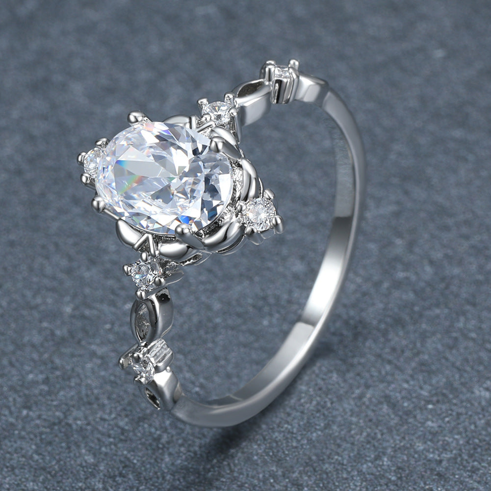Damen Ring mit exquisitem Zirkonia-Einsatz und eleganter Fassung Shop Nory