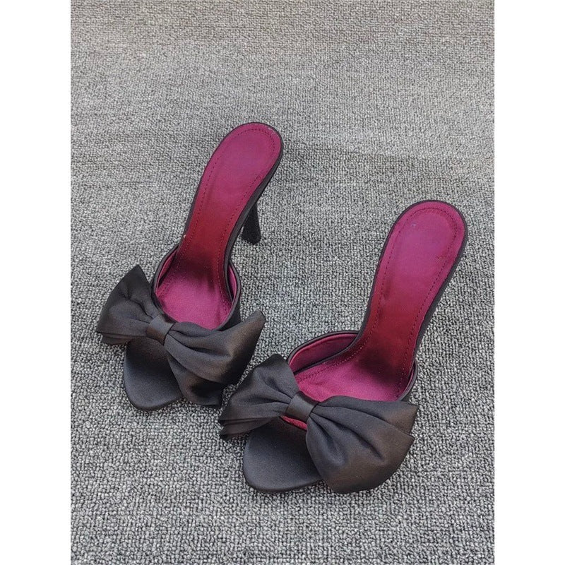 Damen High Heel Sandalen mit kunstvollem Schleifendesign
