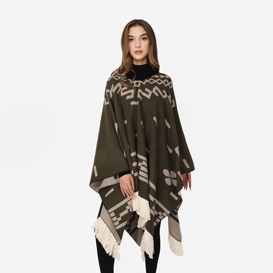 Damen Oversize Poncho im Boho‑Stil mit V‑Ausschnitt, Jacquard‑Muster und langen Fransen Shop Nory
