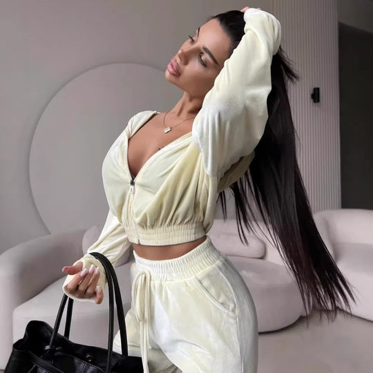 Damen luxuriöser Samt Zweiteiler Jogginganzug mit Cropped Reißverschluss und weiten Hosen Shop Nory
