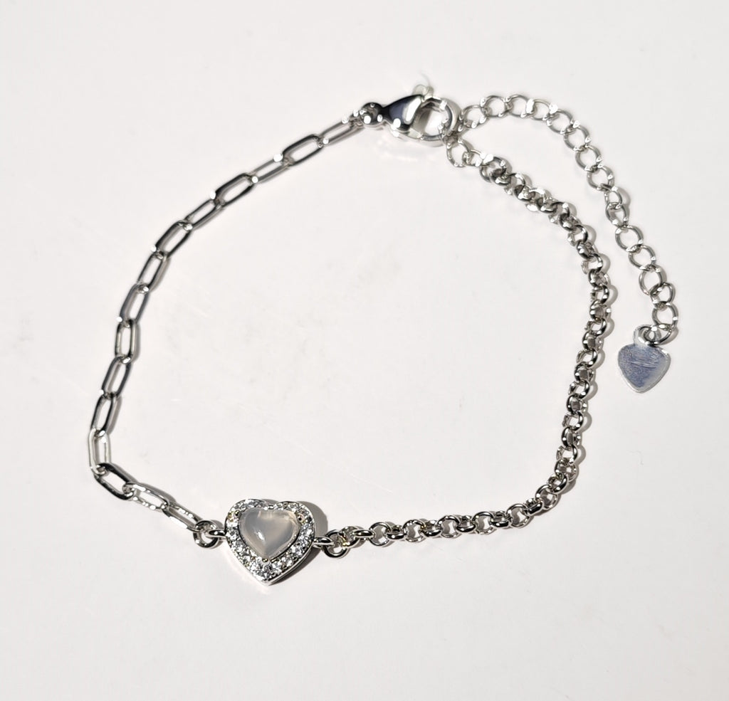 Damen Armband mit herzförmigem Edelstein und funkelnden Akzenten Shop Nory