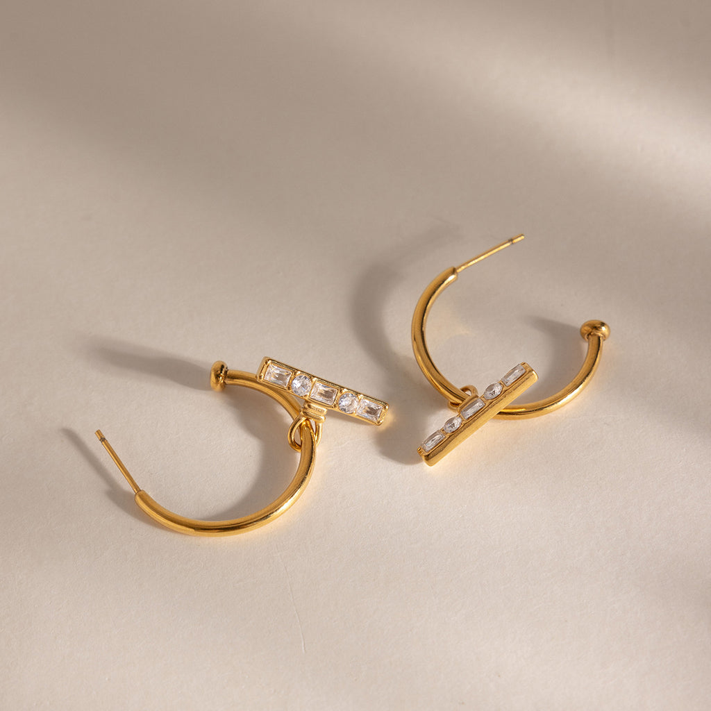 Damen Ohrhänger mit funkelndem Kristallschmuck und hypoallergener Edelstahlverarbeitung Shop Nory
