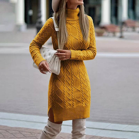 Damen nan figurbetontes Strickkleid mit Rollkragen, Zopfmuster, seitlichem Schlitz und geripptem Saum Shop Nory