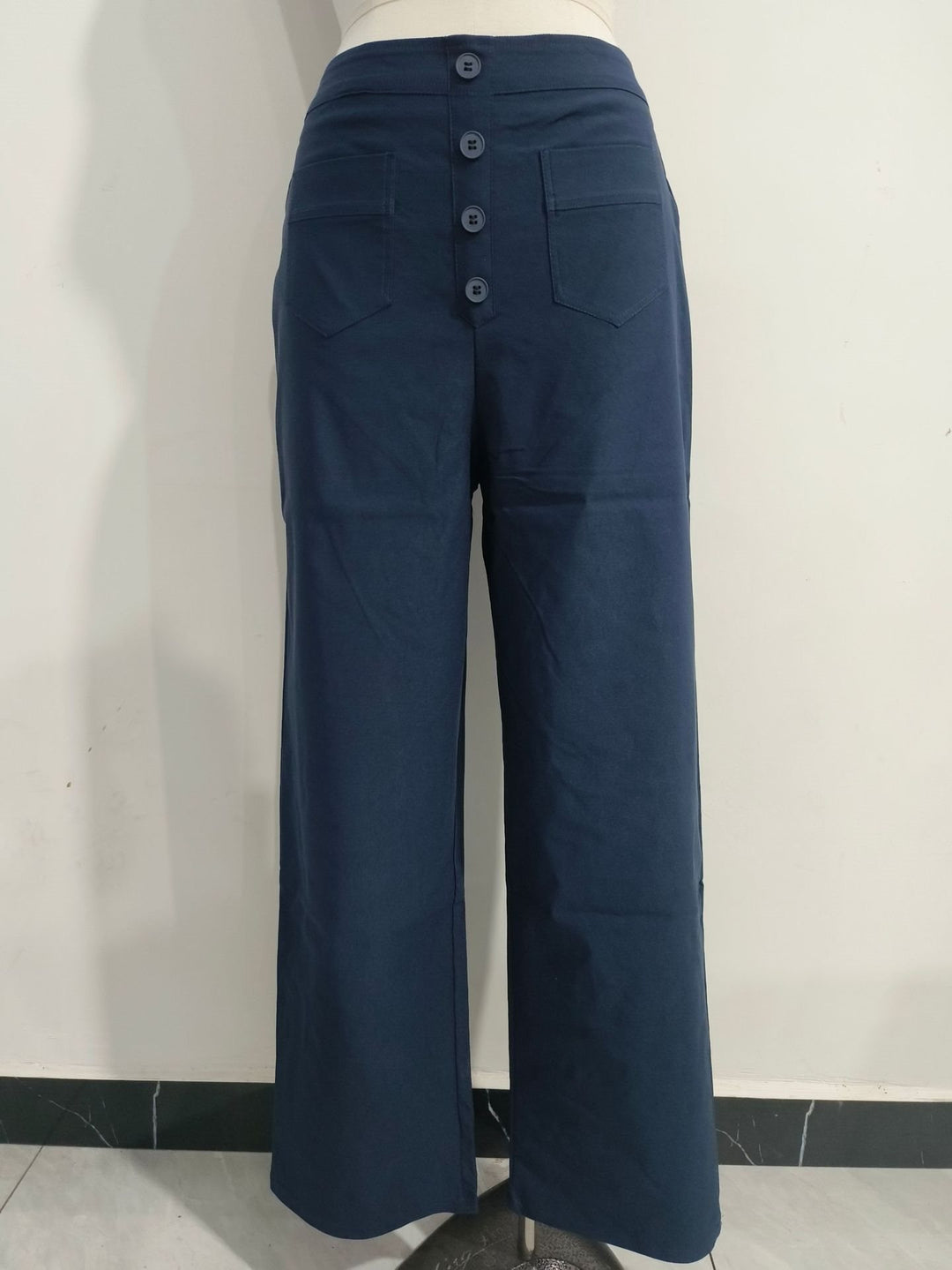 Damen Hochtaillierte weite Hose mit Knopfleiste und aufgesetzten Taschen Shop Nory