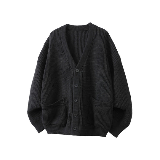 Unisex Oversize Grobstrick-Cardigan mit V-Ausschnitt, Knopfleiste und aufgesetzten Taschen Shop Nory