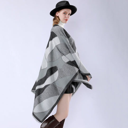 Damen Oversize-Poncho mit V-Ausschnitt und geometrischem Jacquard-Design Shop Nory