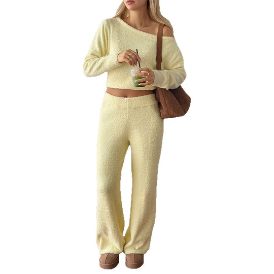Damen nan kuscheliges Bouclé-Lounge-Set mit One-Shoulder-Crop-Pullover und Highwaist Palazzo-Hose Shop Nory