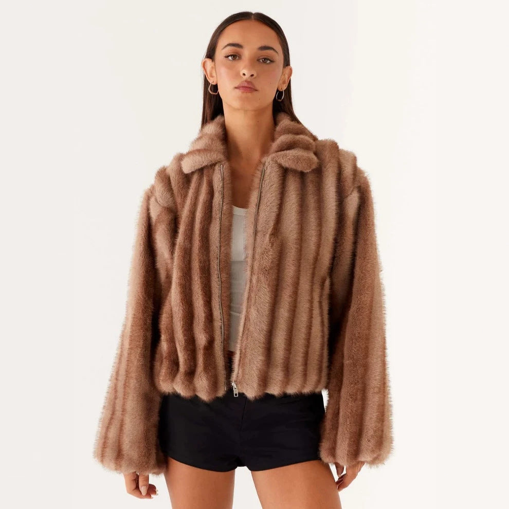Damen Kurzjacke aus luxuriösem Hochflor-Kunstpelz mit Reißverschluss und voluminösen Ärmeln Shop Nory
