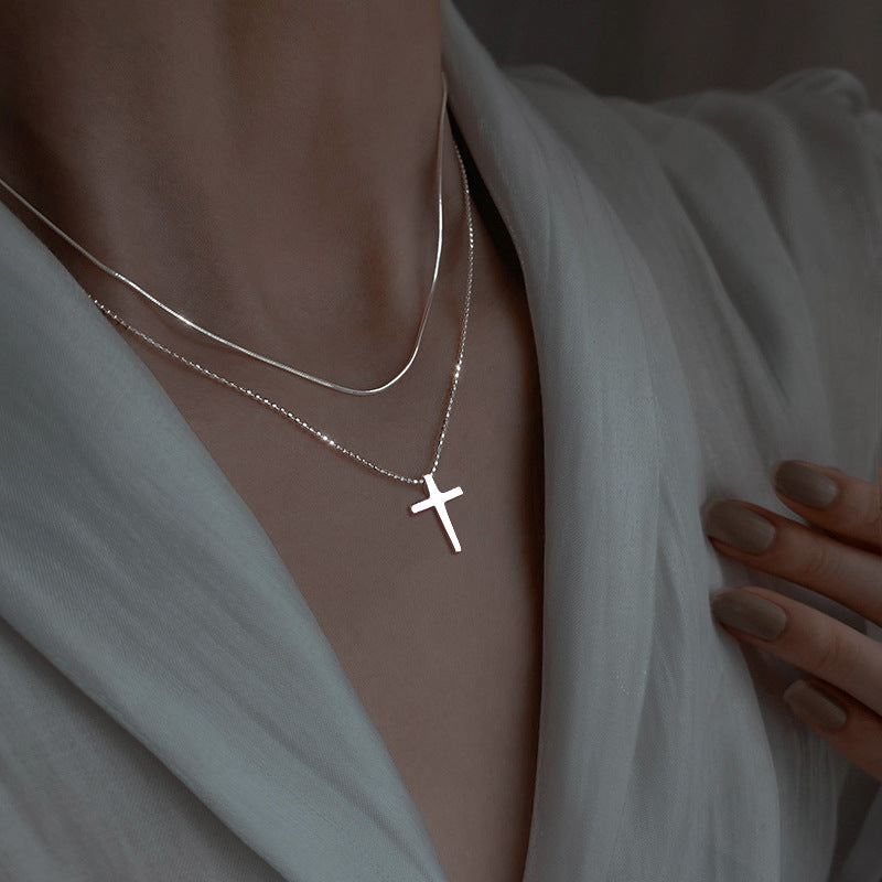 Damen Halskette mit elegantem Kreuzanhänger aus hochwertigem Edelstahl Shop Nory