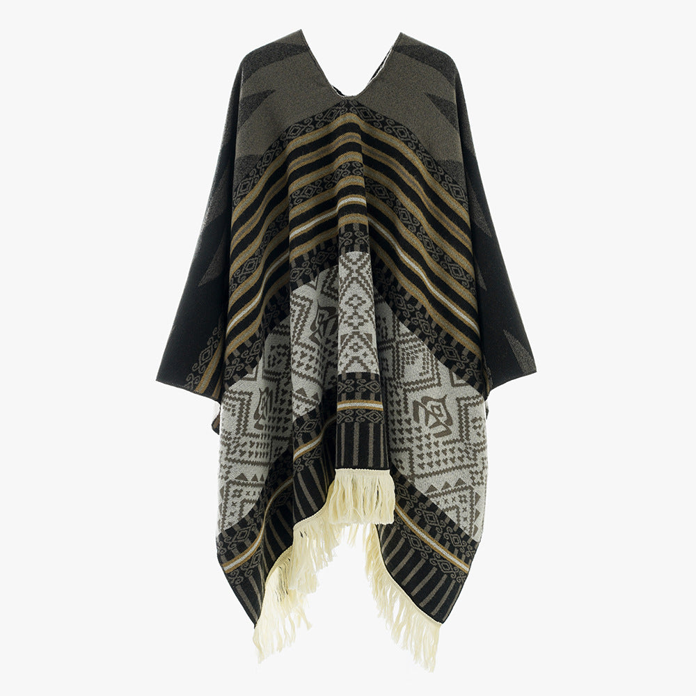 Damen Jacquard‑Ruana im Deckenstil mit V‑Ausschnitt, geometrischem Ethno‑Muster und Fransensaum Shop Nory