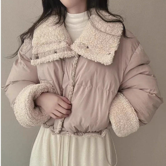 Damen nan kurze gesteppte Pufferjacke mit Teddykragen, krempelbaren Ärmeln und Tunnelzugsaum Shop Nory