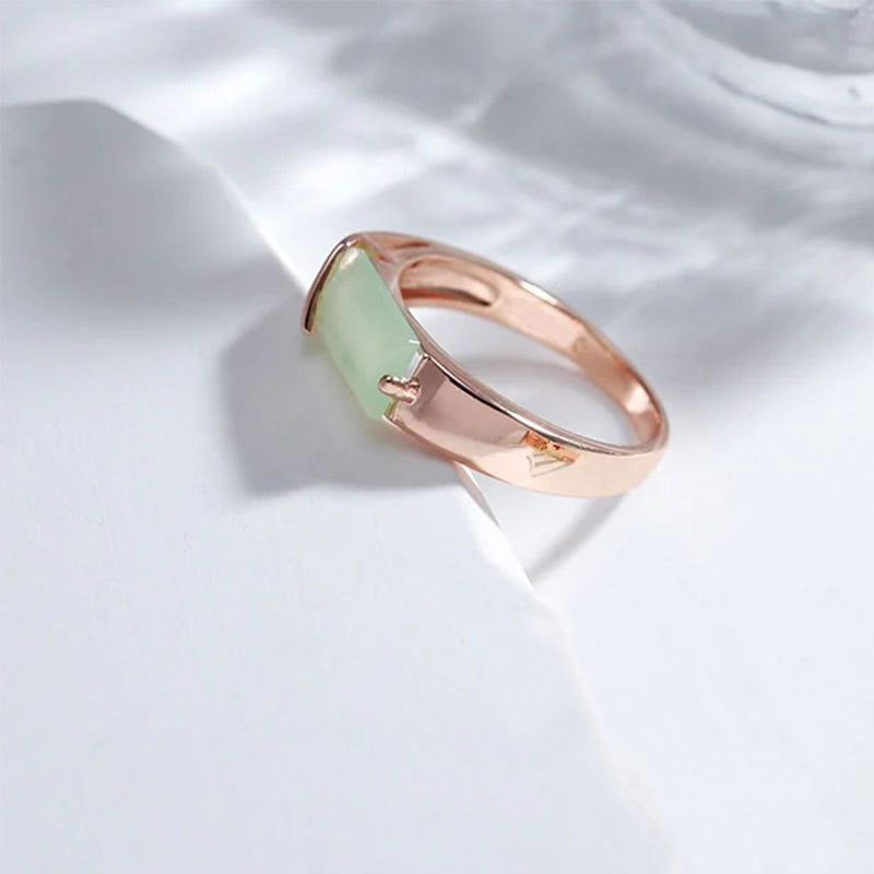 Damen modern gestalteter Ring mit rechteckigem Stein Shop Nory