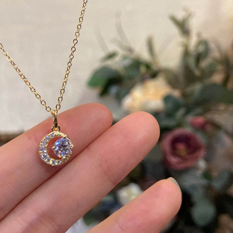 Damen zierliche Halskette mit funkelndem Anhänger Shop Nory